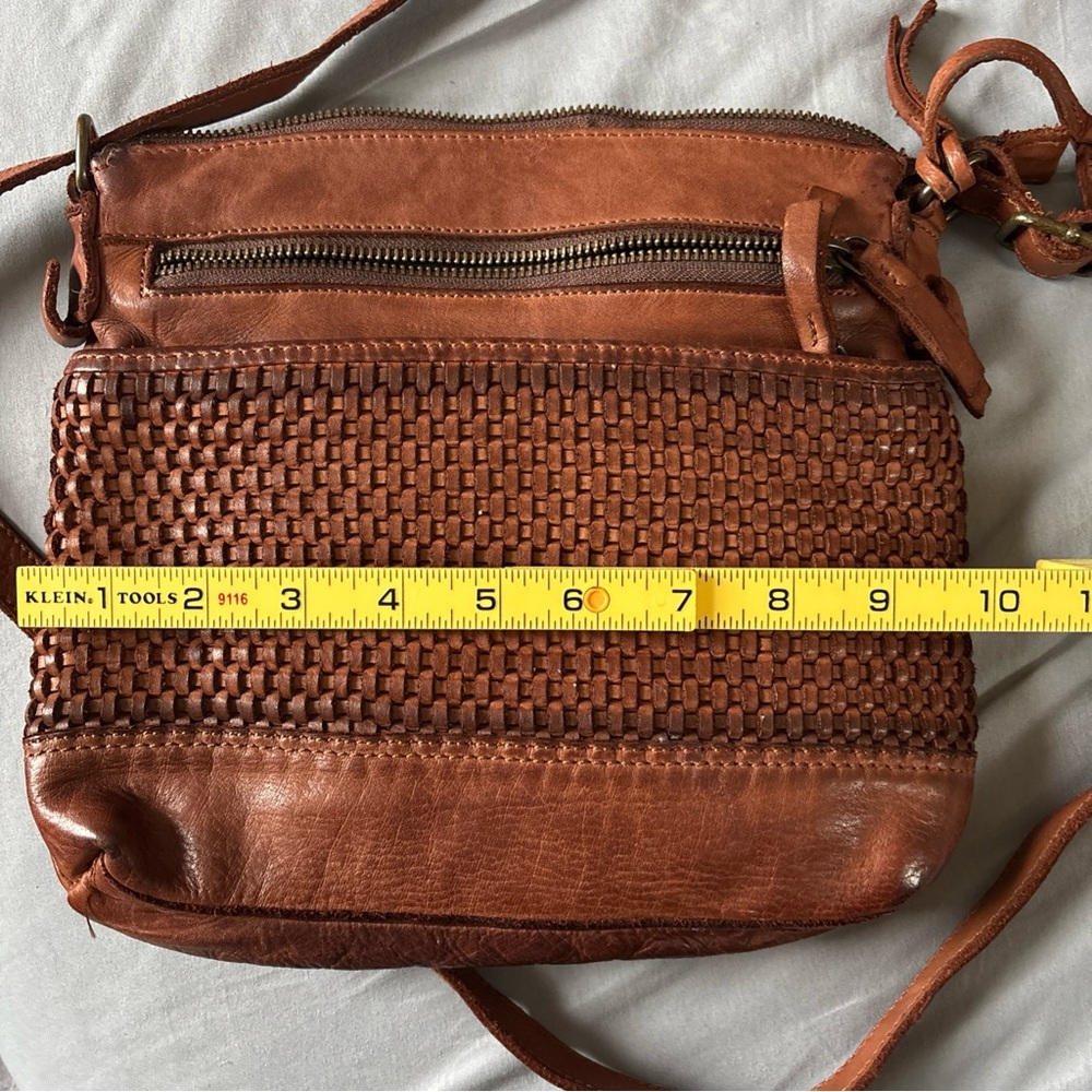 New Harbour 2nd Brown Leather Clutch Purse / Belt Bag Crossbody w/ Woven Front - Picture 7 of 16